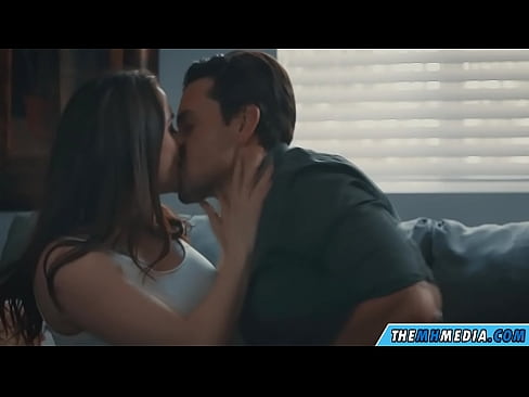 ❤️ 與一個好豐滿的媽媽的浪漫性愛 優質色情 在我們 ❌️❤